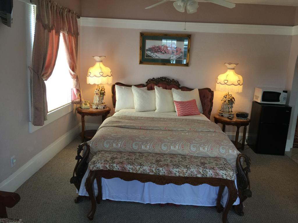 Shorelight Inn ベニシア エクステリア 写真