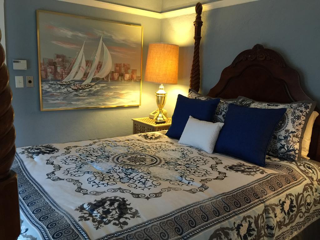 Shorelight Inn ベニシア エクステリア 写真